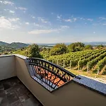 Holiday home Serene Hollow With Mountain View - Two Bedroom With Mountain View Cerklje ob Krki