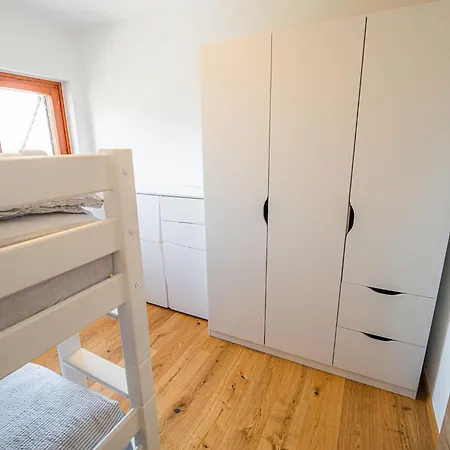 Serene Hollow With Mountain View - Two Bedroom With Mountain View