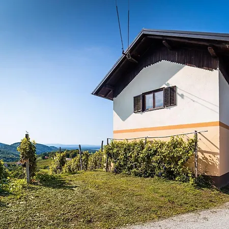 Serene Hollow With Mountain View - Two Bedroom With Mountain View بيت للعطل