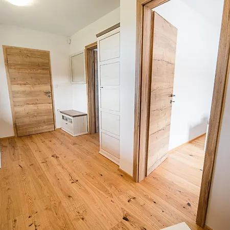 Serene Hollow With Mountain View - Two Bedroom With Mountain View * Cerklje ob Krki