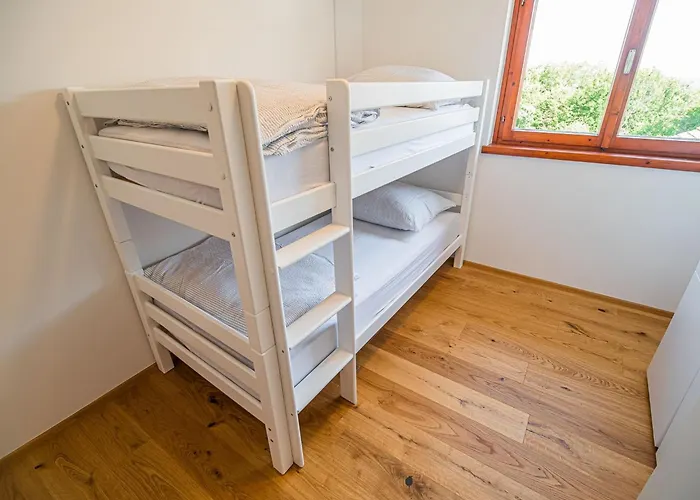 Serene Hollow With Mountain View - Two Bedroom With Mountain View * Cerklje ob Krki