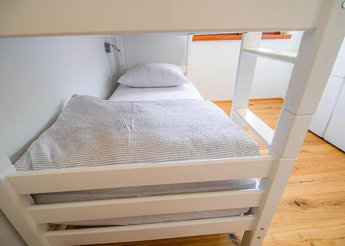 Serene Hollow With Mountain View - Two Bedroom With Mountain View *