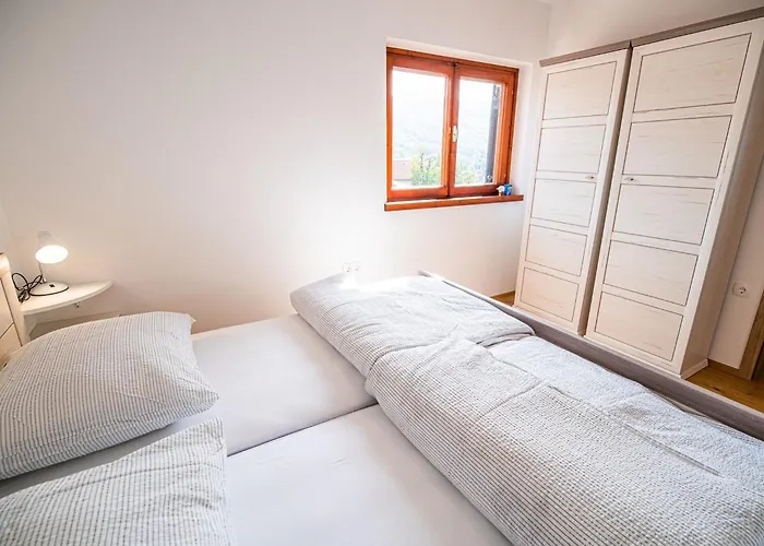 Serene Hollow With Mountain View - Two Bedroom With Mountain View *