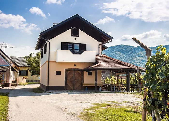 Serene Hollow With Mountain View - Two Bedroom With Mountain View Cerklje ob Krki