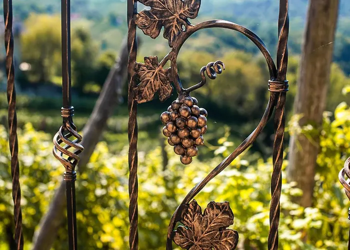 Serene Hollow With Mountain View - Two Bedroom With Mountain View * Cerklje ob Krki